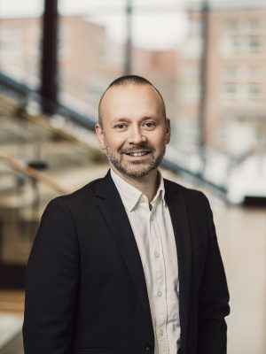Andreas Wallo Leda och lära i en hybrid värld